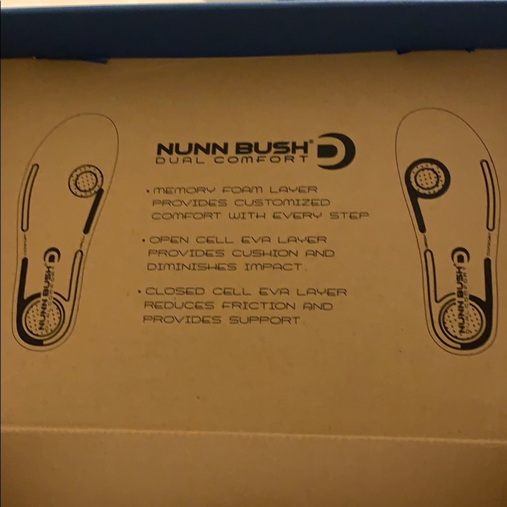 Numb Bush Sandals- New in box - Picture 5 of 6